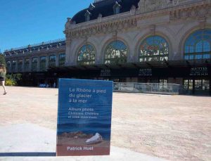 Le livre du Rhône à la gare des Brotteaux à Lyon.