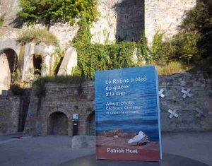 Le livre du Rhône face aux Bames de Caluire, par Patrick Huet.